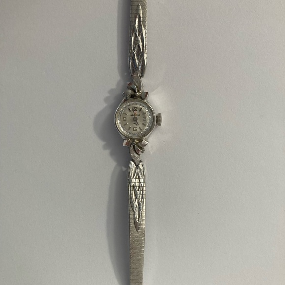 Antique windup Helbros Stainless Steel Watch fits up to 6.5 inch wrist - Picture 3 of 11